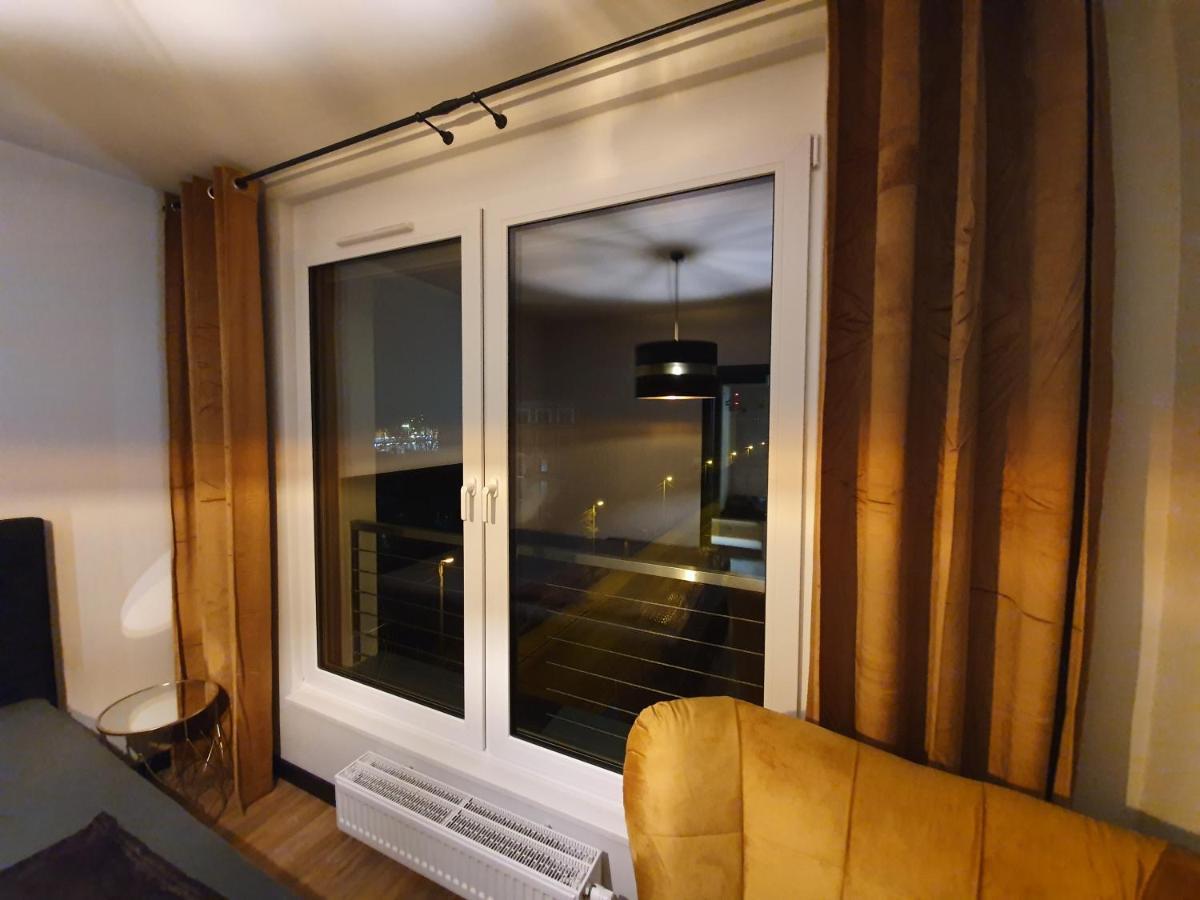 Apartament Skarbowa 1 A Silver And Gold Лешно Экстерьер фото